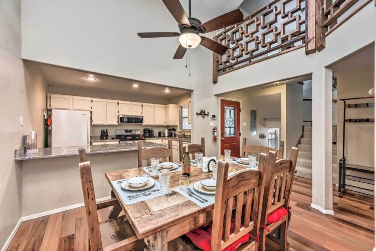 3 Bedrooms Apartment with balcony