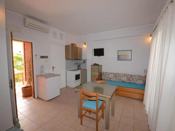 Economy Quadruple room