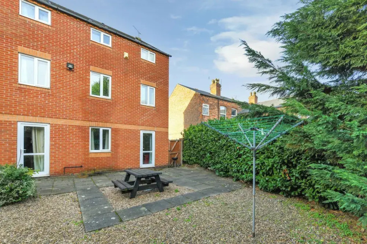 Montpellier Road 125