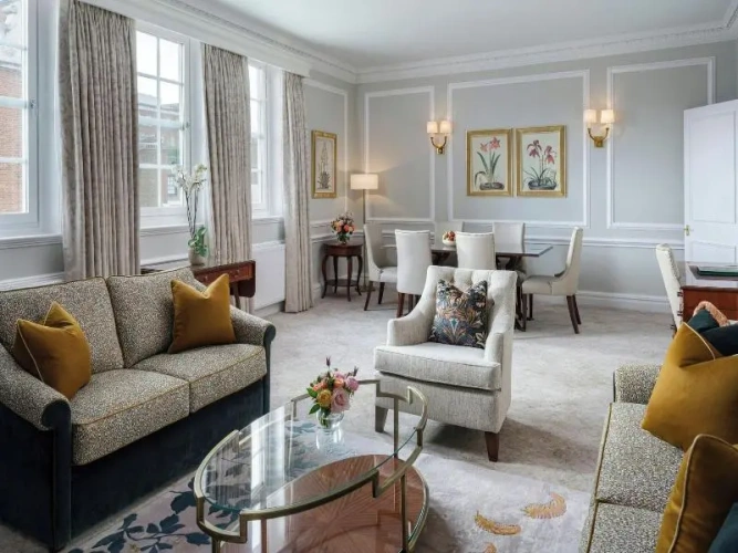 Deluxe Double Suite
