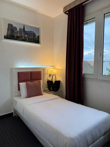 Hotel Grand Paris
