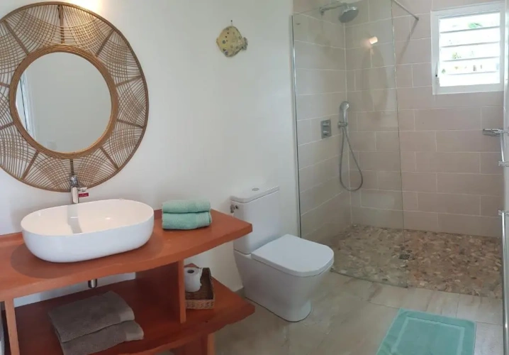 3 Bedrooms Villa