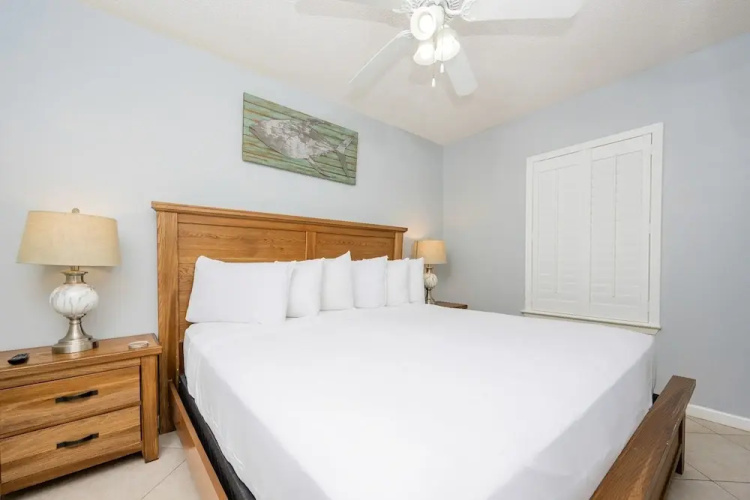 Phoenix X 1104 3 Bedroom Condo