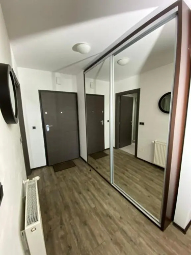 Silver Mountain C24 Royal