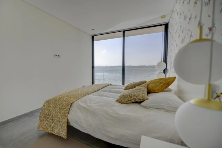 Arade Riverside Modern Apartment