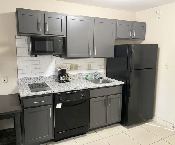 1 Bedroom Suite