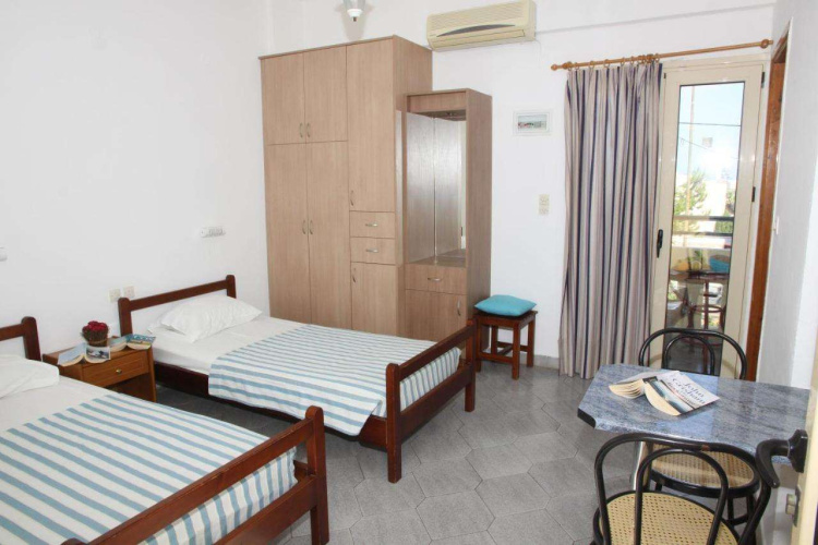 iLissos Apartments