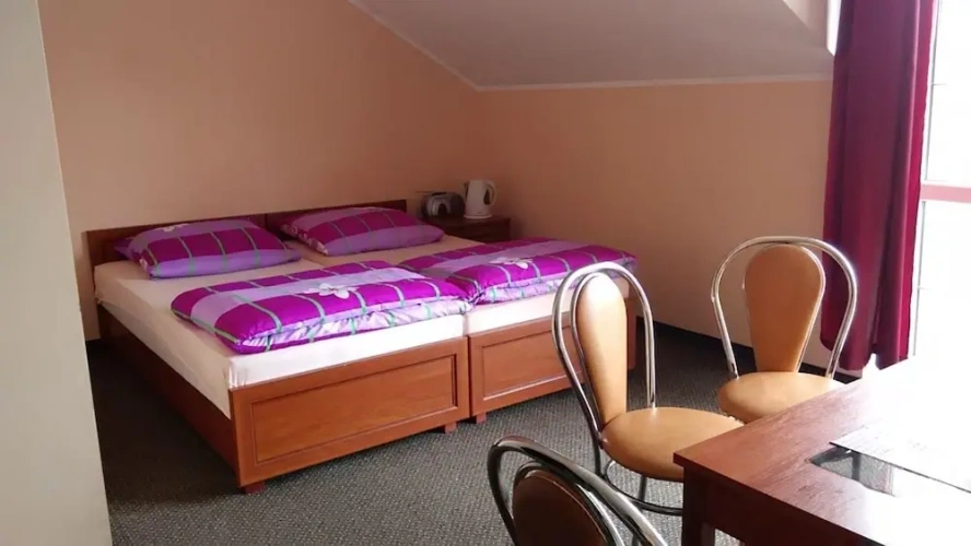 Standard Triple room with balcony