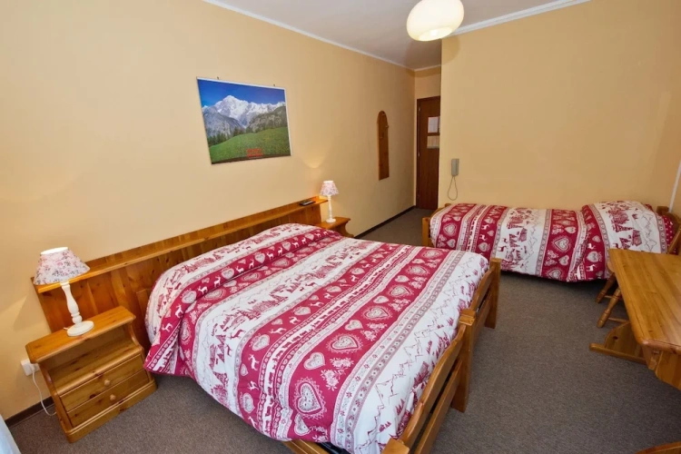 Standard Triple room with balcony