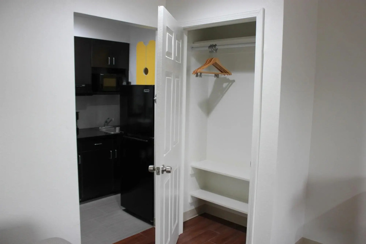 Studio 6-Houston, TX - East