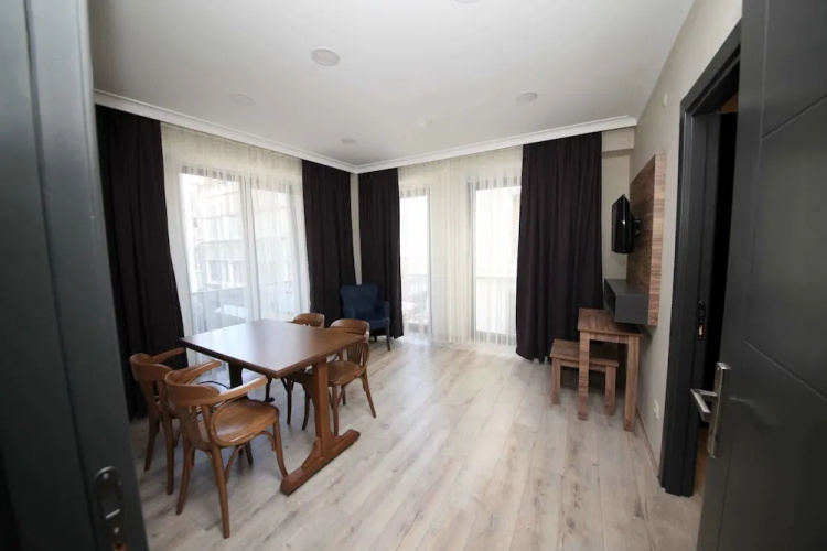 Taksim Corner Suite