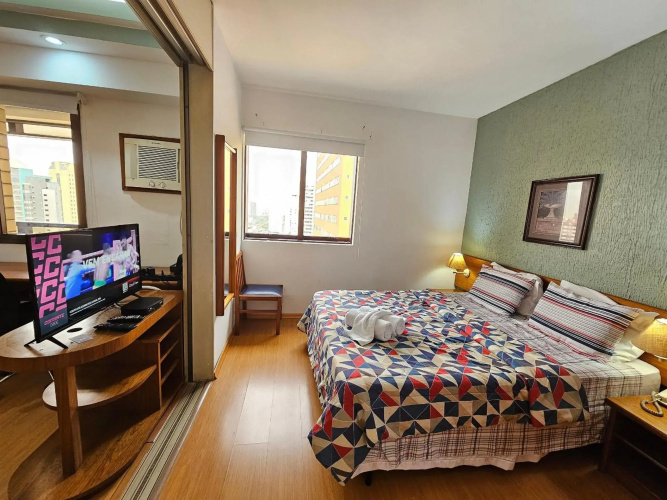 Flat Qi Ibirapuera com Sacada Uh-2307