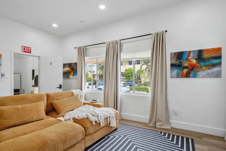 Casa Roselle 1 in Hollywood