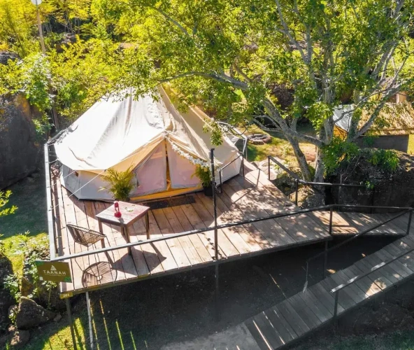 Tent with garden view