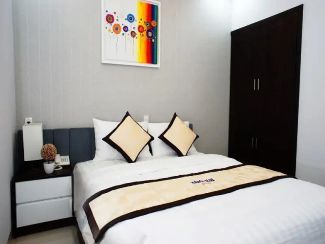Standard Twin room with view