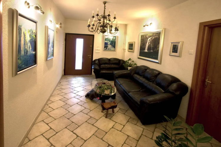 Villa Mukinja