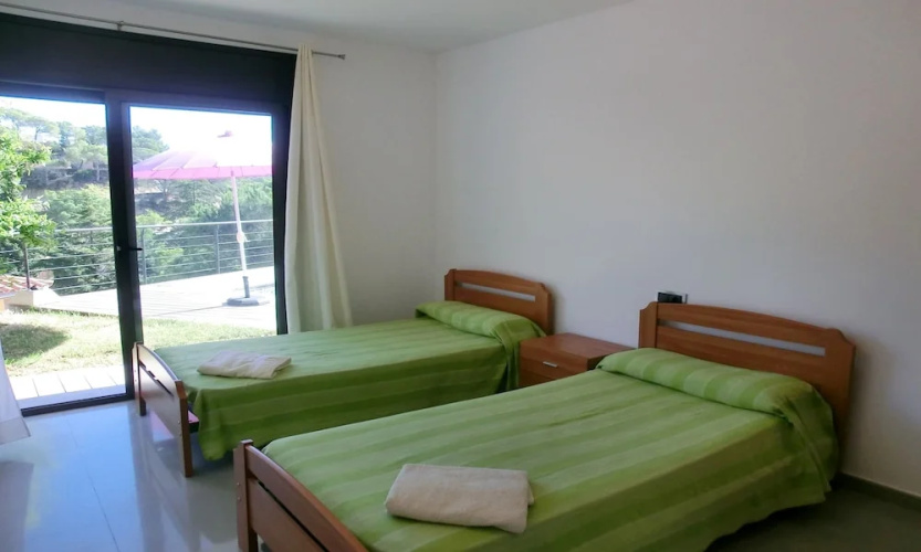 104664 - Villa in Lloret de Mar