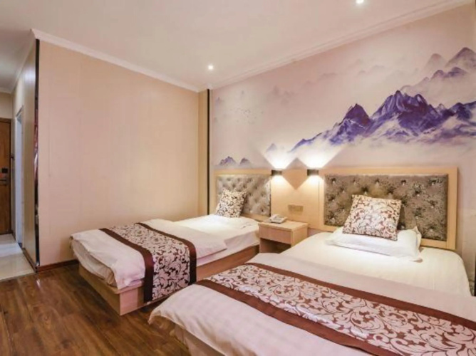Longfeng Hostel