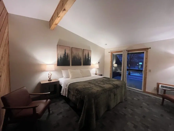 Deluxe Double room with balcony and with lake view