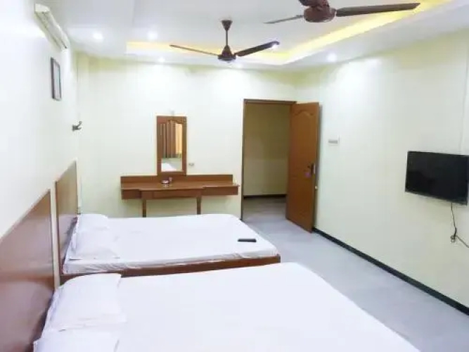 Nanda Lodge
