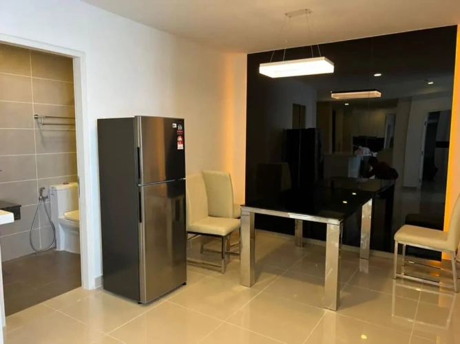2 Bedrooms Apartment
