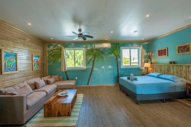 Deluxe Triple room with balcony