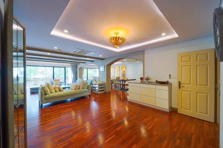 4 Bed Beachfront Condo SP43