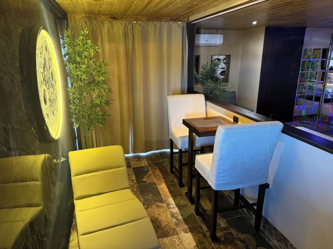Luxury Double room with balcony and with city view