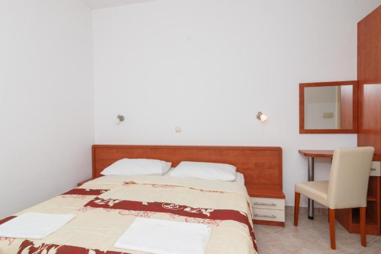 Standard Triple room with balcony