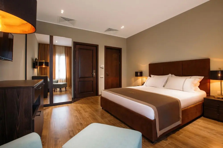 LETO Boutique Hotel