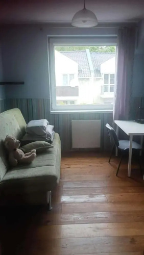 Rumia - Apartment - Sleeps 8 - Parking - Seaside