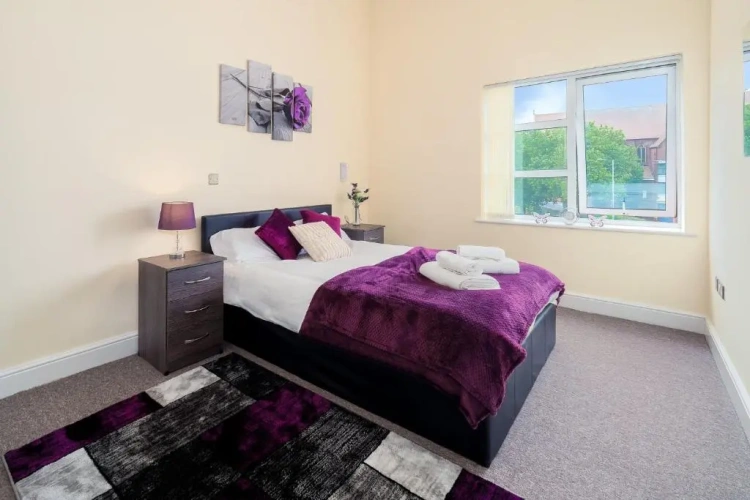 2 Bedrooms Apartment
