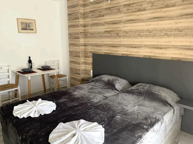 Polykratis Rooms