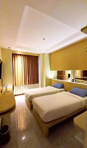 Deluxe Double room with city view