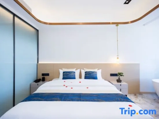 1 Bedroom Grand Suite with sea view