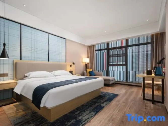 Standard Double room with view