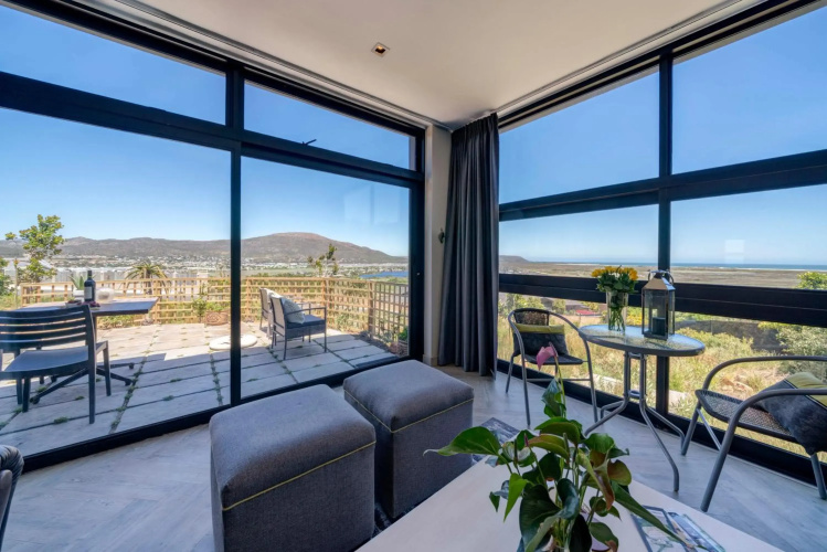 365 Sunset Self Catering Apartments
