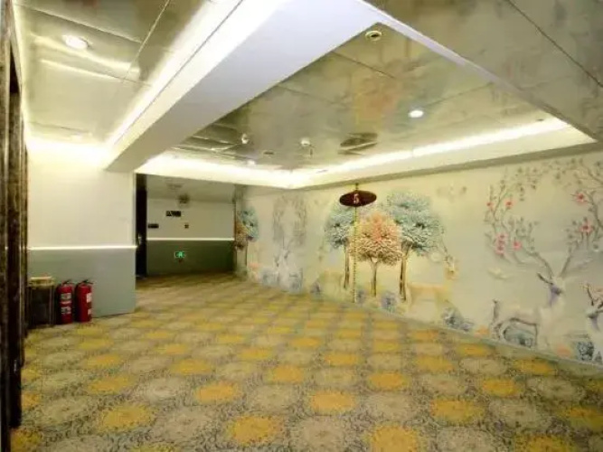 Qianfeng Express Hotel
