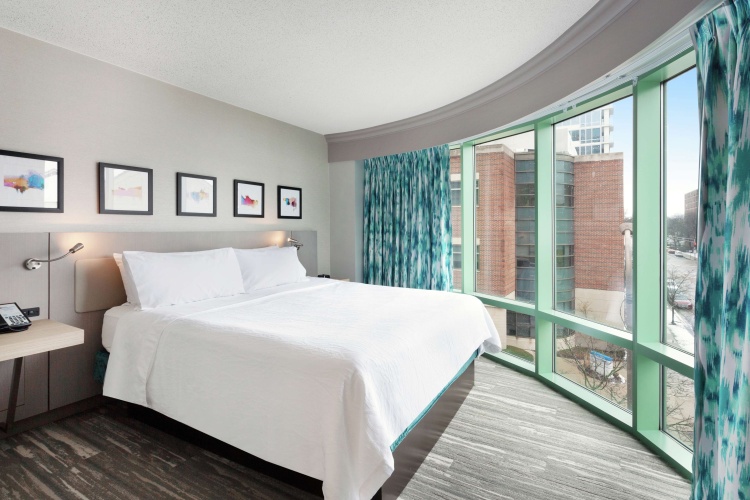 Hilton Garden Inn Chicago North Shore/Evanston photo 7