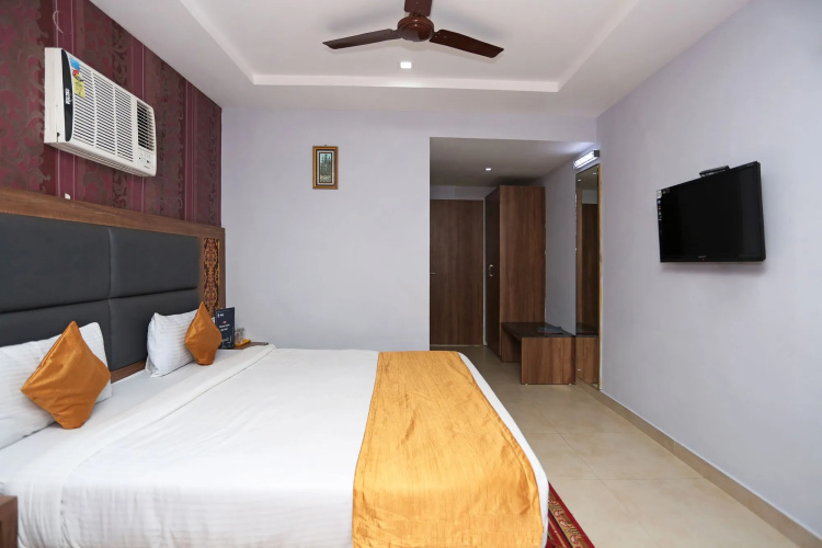 Hotel Mahabir Sheraton by OYO Rooms