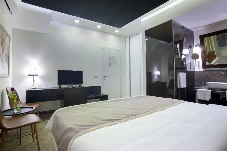 4Rooms 4U