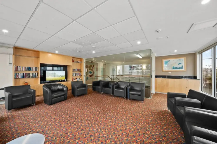 Central ACT Studio With Indoor Pool and Gym
