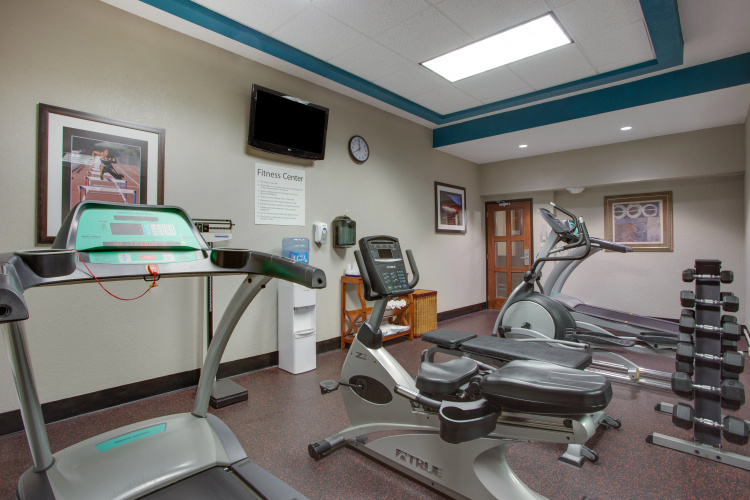 Holiday Inn Express Washington DC East - Andrews AFB photo 19