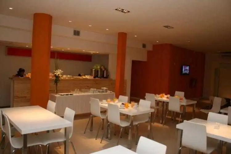 Monarca Hoteles Puerto Madero