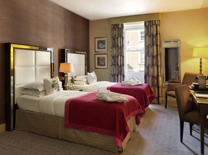 Superior Twin room