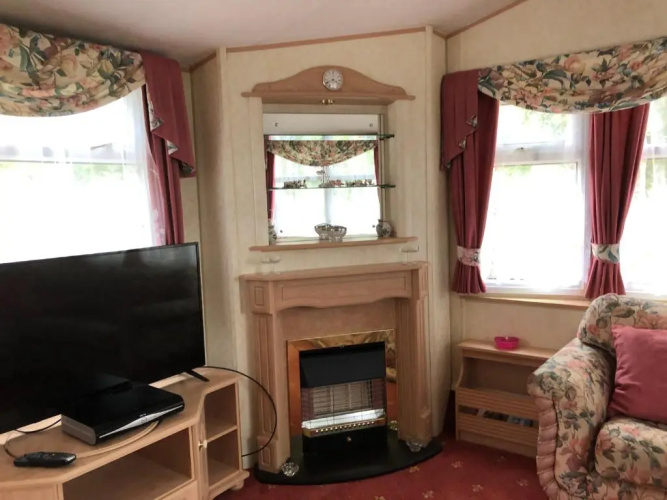 60 Glenfinart Caravan Park