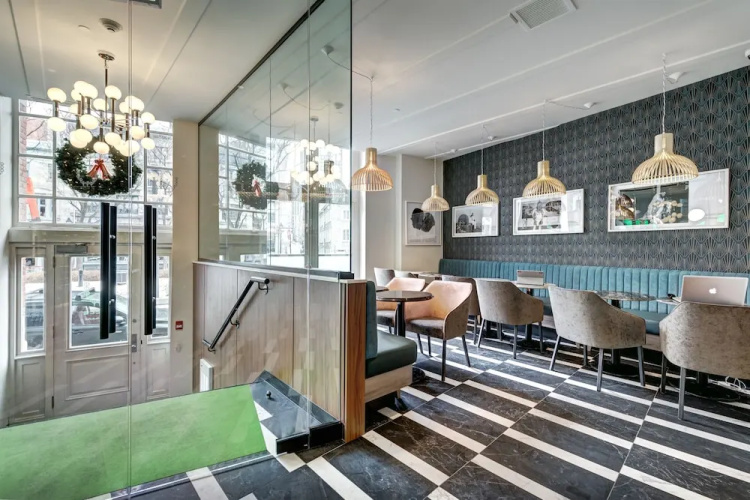 Hotel Uville Montreal