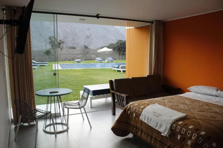 Deluxe Twin room with balcony and with view