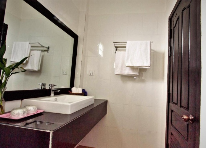 Deluxe Double room with balcony and with garden view