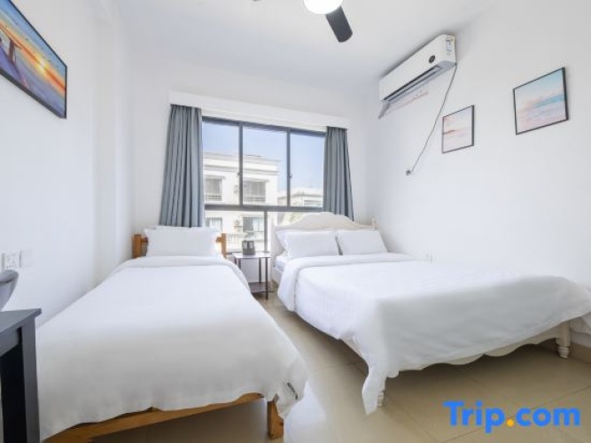 Standard Double Family room with balcony and with lake view